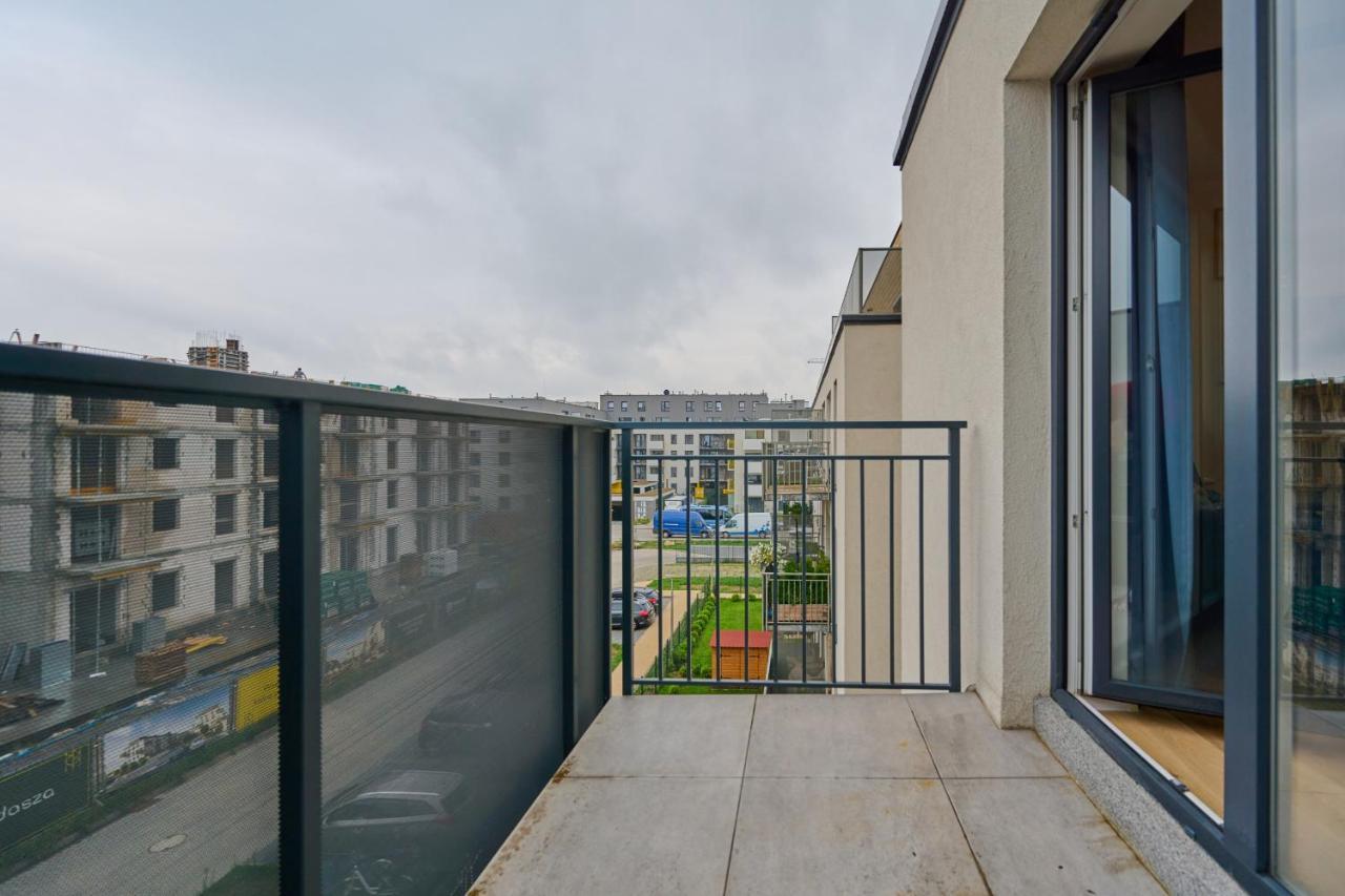 Jagodno Wroclaw Kajdasza Studio Z Bezplatnym Garazem By Noclegi Renters Eksteriør billede