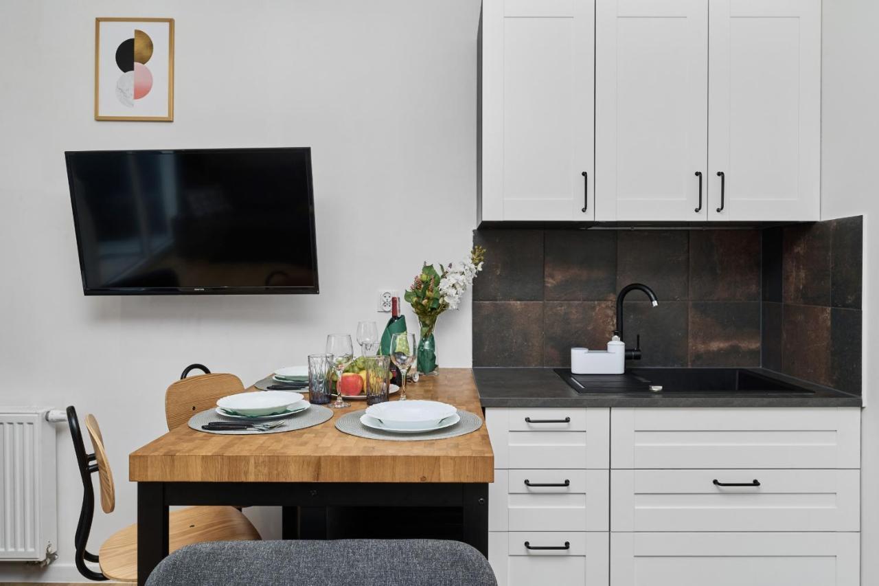 Jagodno Wroclaw Kajdasza Studio Z Bezplatnym Garazem By Noclegi Renters Eksteriør billede