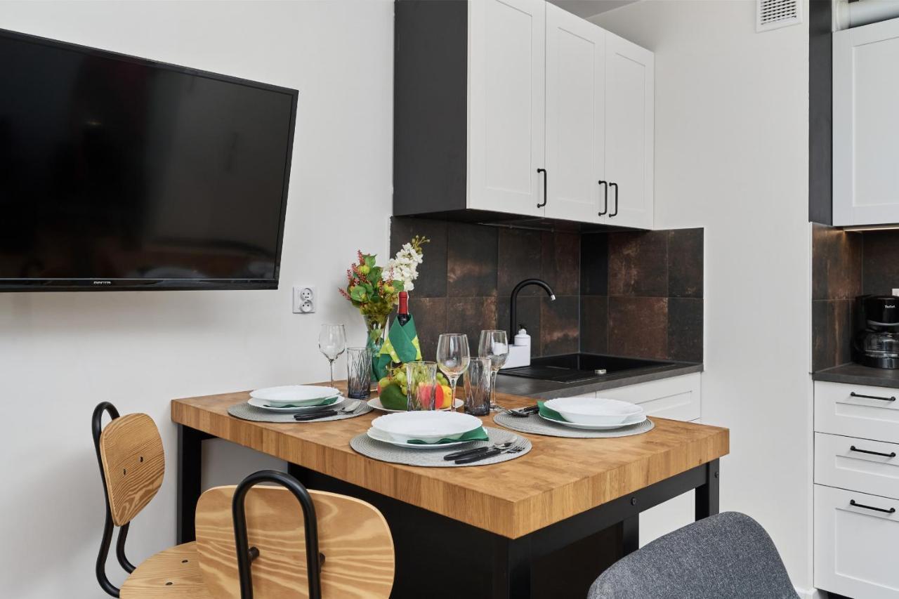 Jagodno Wroclaw Kajdasza Studio Z Bezplatnym Garazem By Noclegi Renters Eksteriør billede